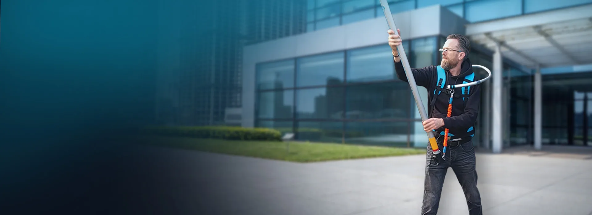 Header i suit Pro 1920x700